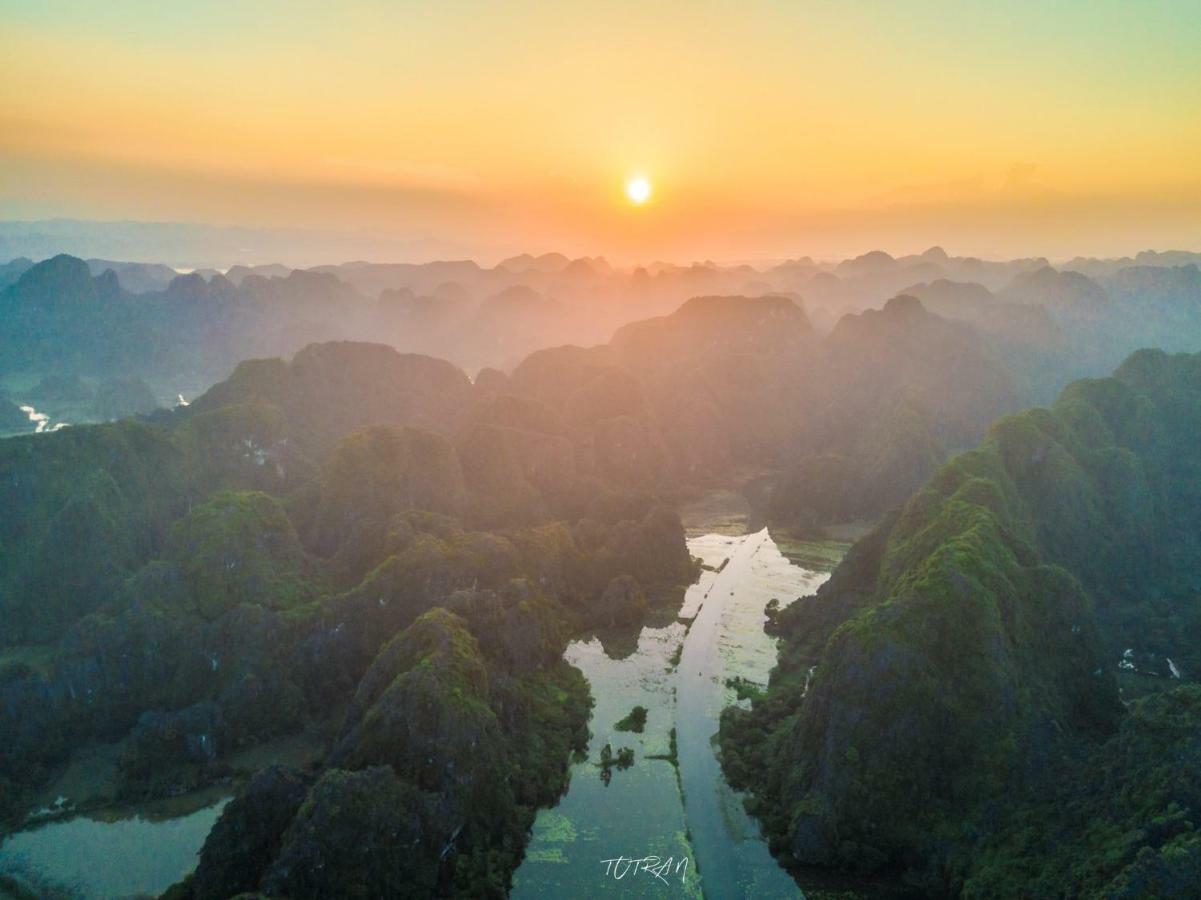 Linh Linh Homestay ニンビン エクステリア 写真